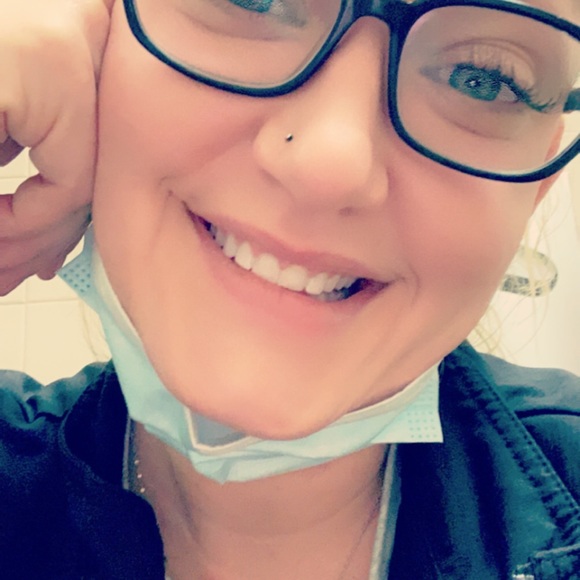 Meet your Posher, Amanda - Picture 13 of 14